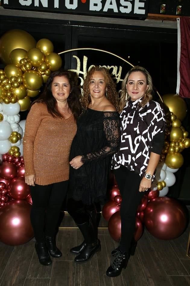 Lupita Rubio, Claudia Buenrostro y Vero Luna