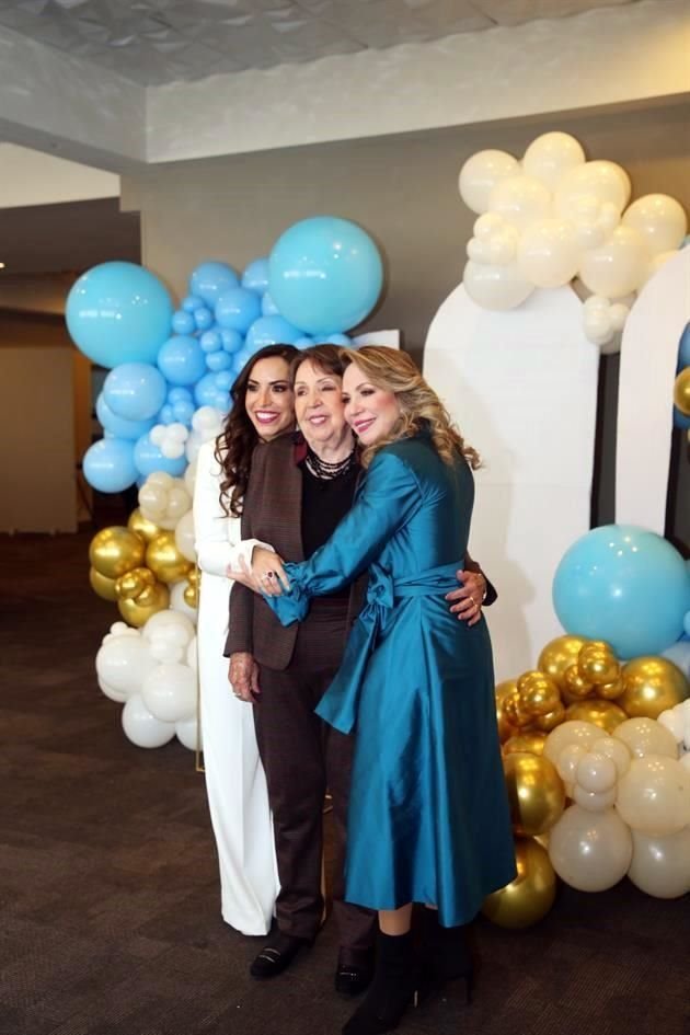 Sonia Ocampo de Morales, María González de Garza y Sonia Garza de Ocampo