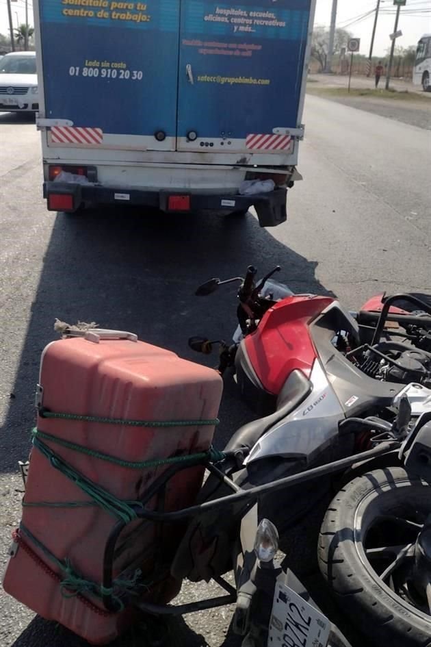 El percance se registró en el Bulevar Humberto Ramos y la calle Virrey de Cevallos, frente a la caseta de ventas de la Colonia Rinconada Colonial.