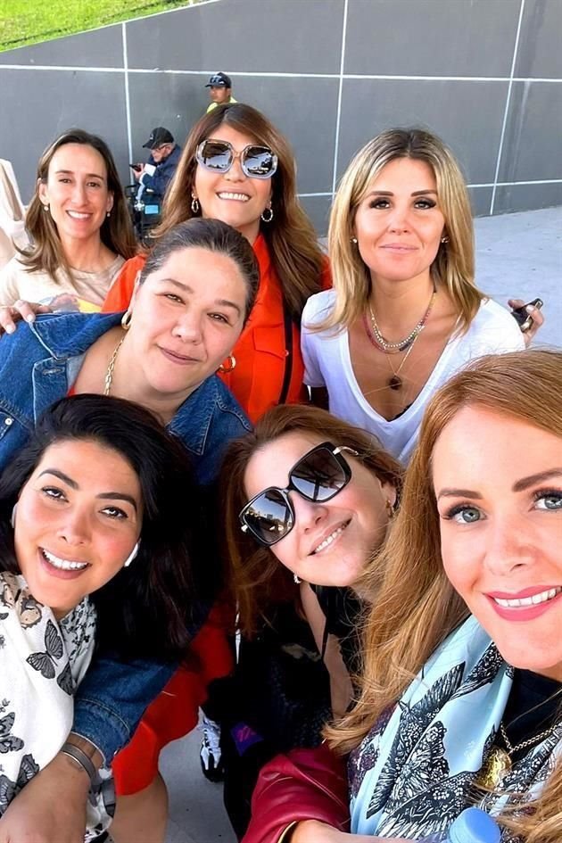 Sofía Garza Zambrano, Vanessa García,  Ana Charur, Blanca villarreal, Ale Elizondo, Lily Pierce y Annette Manautou