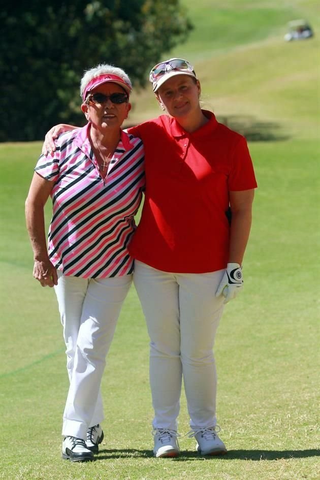 Betty de Coello y Gretchen de Llaguno