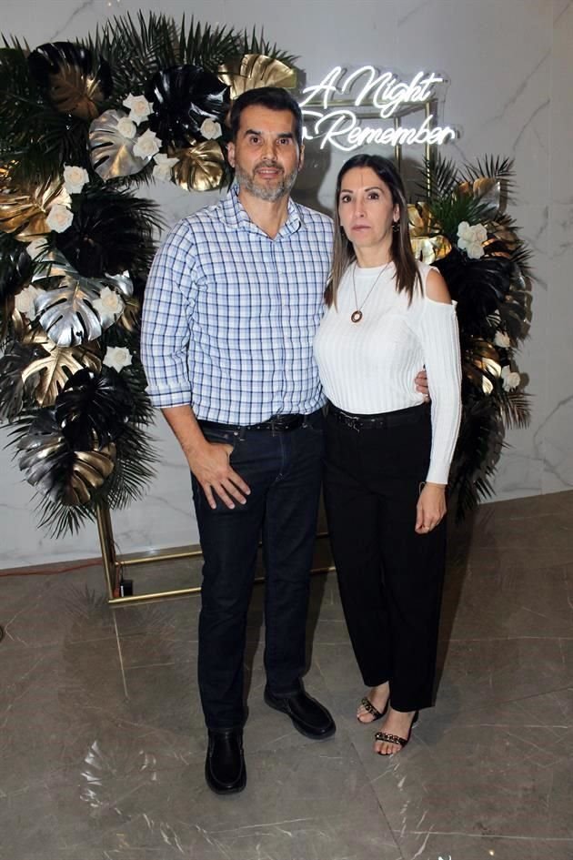 César Montalvo y Rosy Sauceda