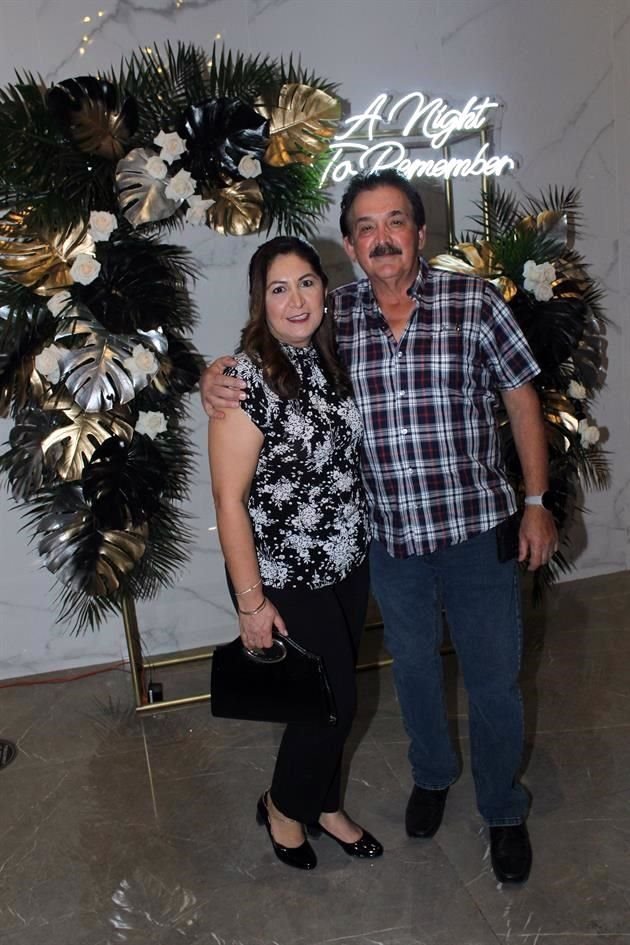 Nelly Villarreal y Leonardo Elizondo