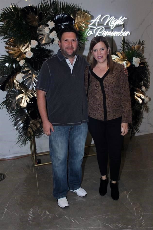Roberto Farias y Martha Gómez