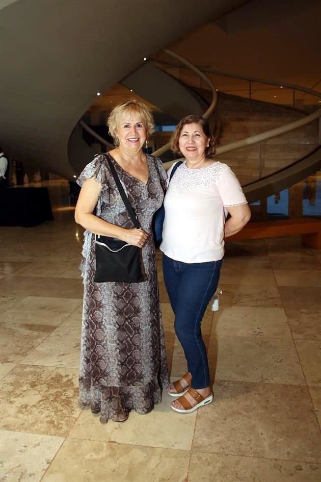 Graciela García y María Teresa Martínez