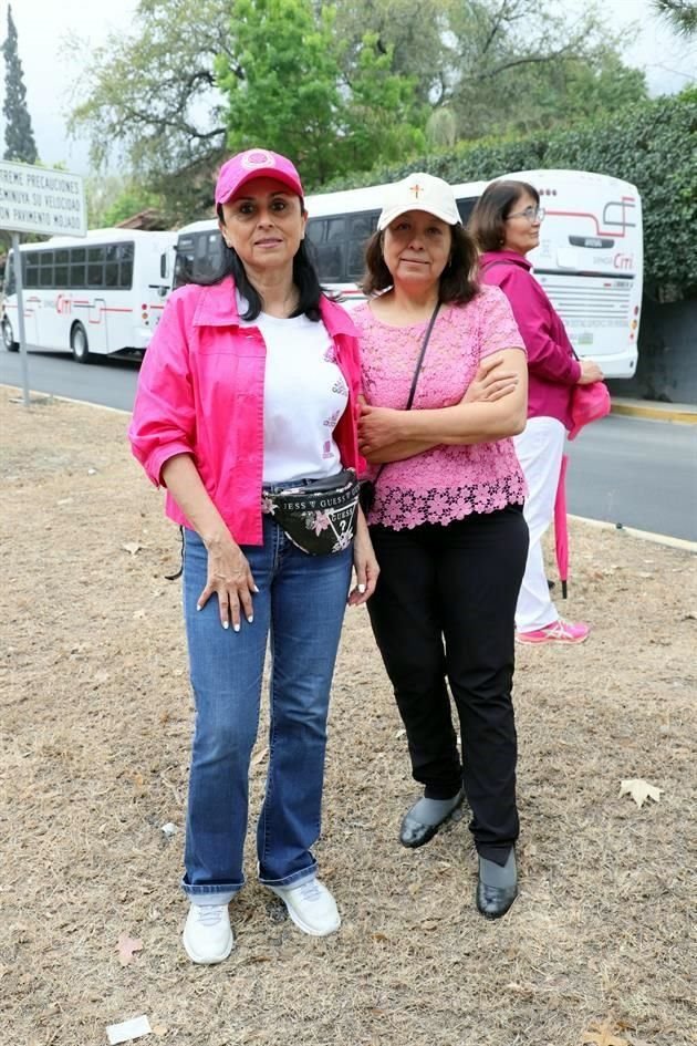 Yadira de León y Lidia Pinales