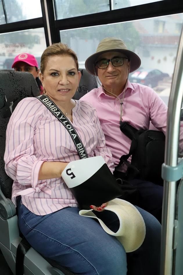 Oralia Barbosa y Alfredo Cuéllar
