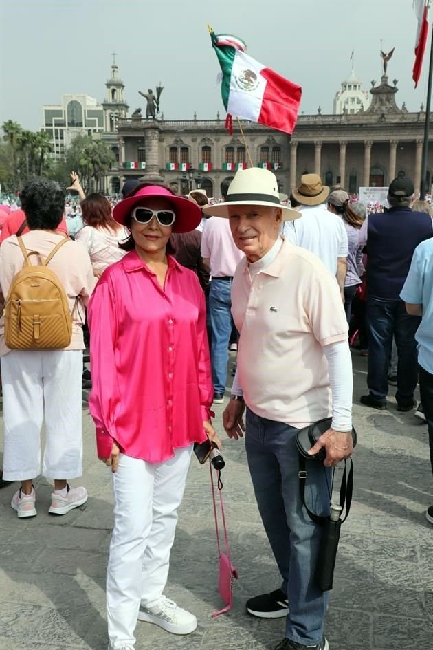 Amalia Lozano de Maiz y Javier Maiz