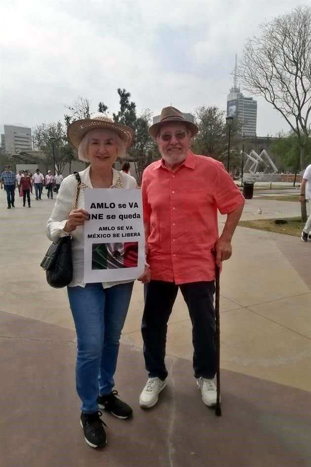 Dora Sotelo y Felipe Medina