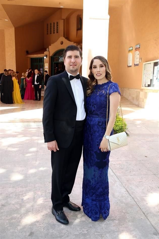 Patricio de la Garza y Mariana Flores