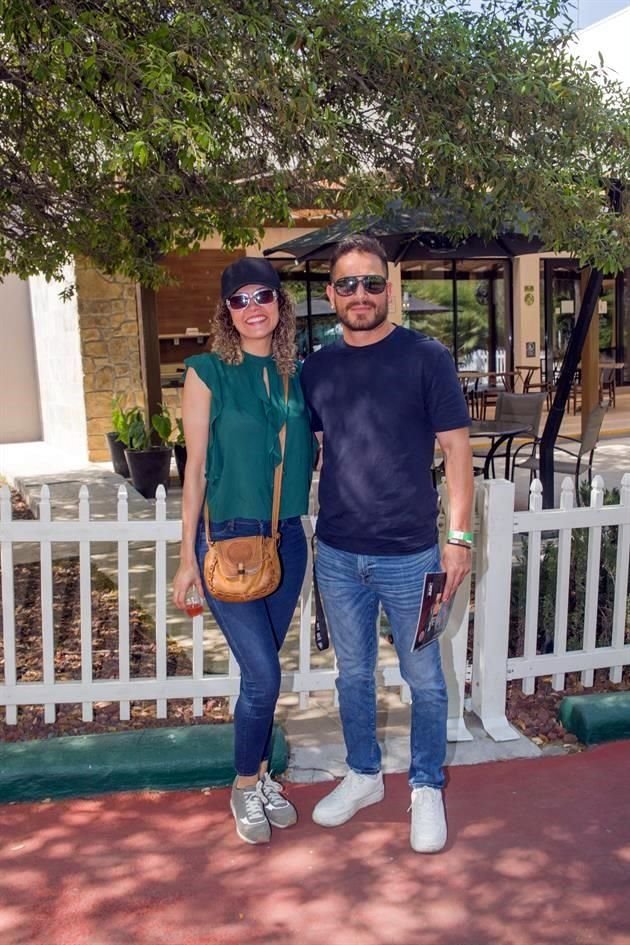 Erika Ramirez y David Martinez