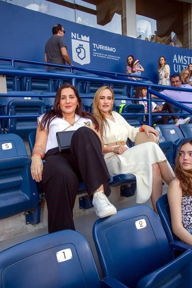 Susana Quitanilla y Veronica Rodriguez