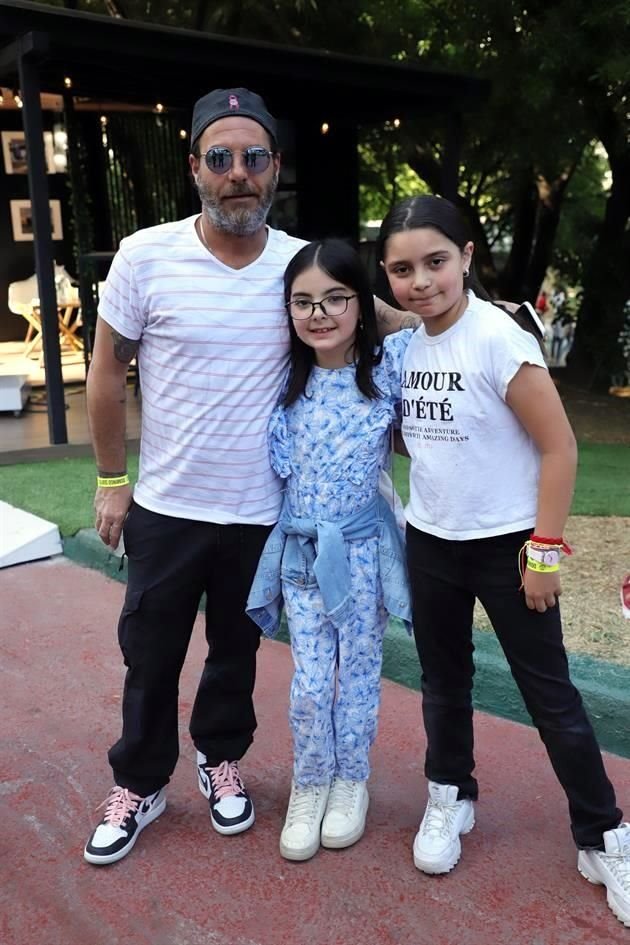 Alfredo KaÚn, Cordelia KaÚn y Valeria Pimentel
