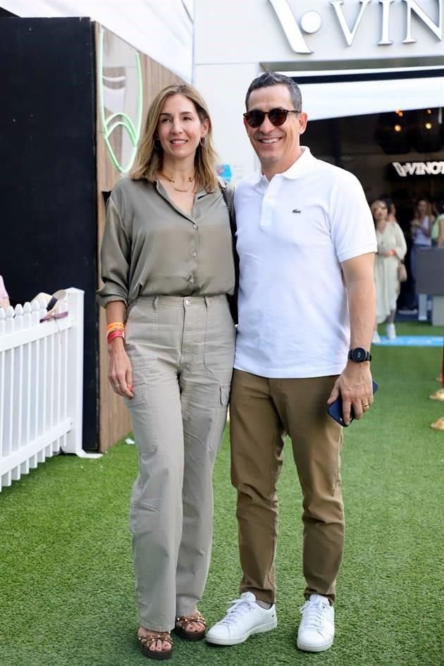 Lorena Villarreal de Cantú y Roberto Cantú