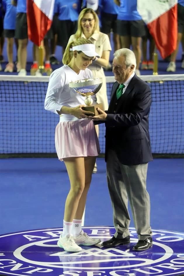 Donna Vekic