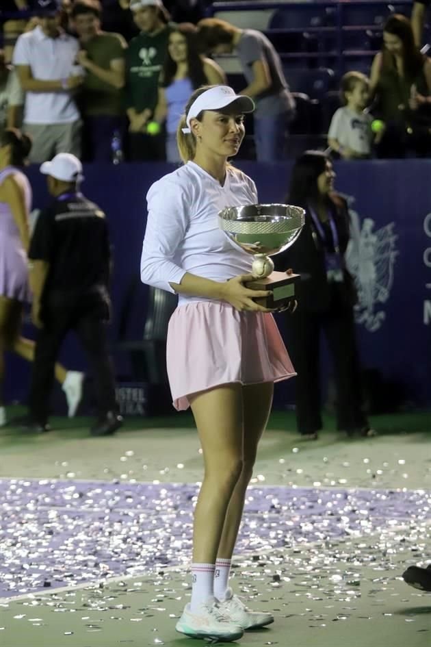 Donna Vekic