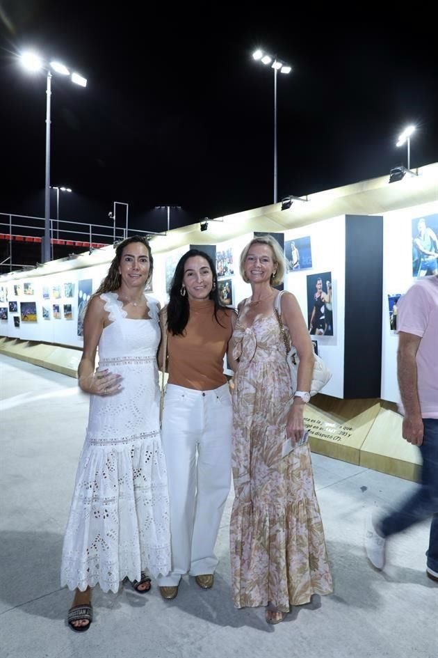 Isabel Gómez, Gina Von Rossum y Carla Albarrán