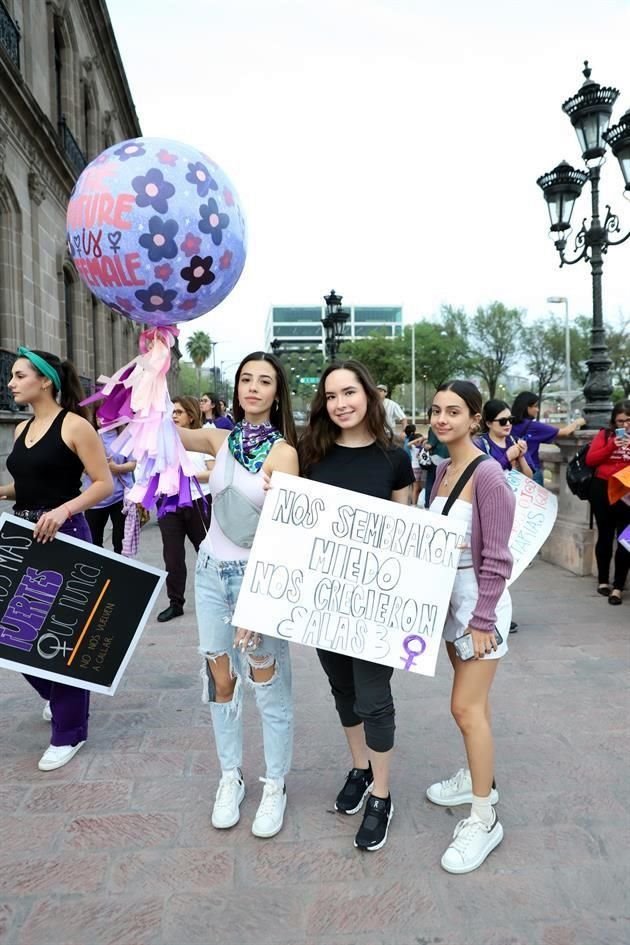 Andrea Luna, Mariana González y Fernanda Vigil