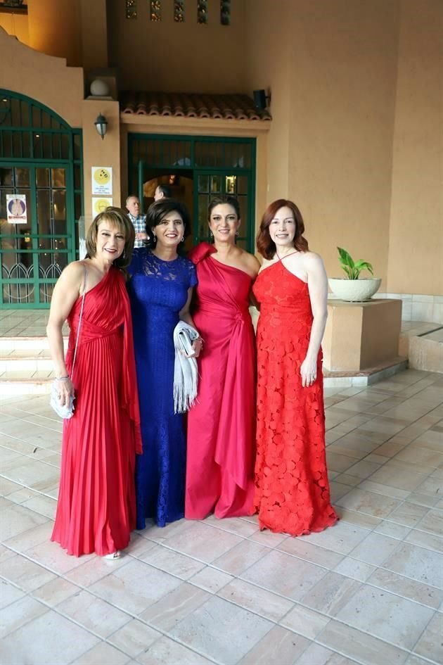 María Alicia Santacruz, Ana Cecilia González, Morena de la Garza de Valdés y Mirna Campuzano