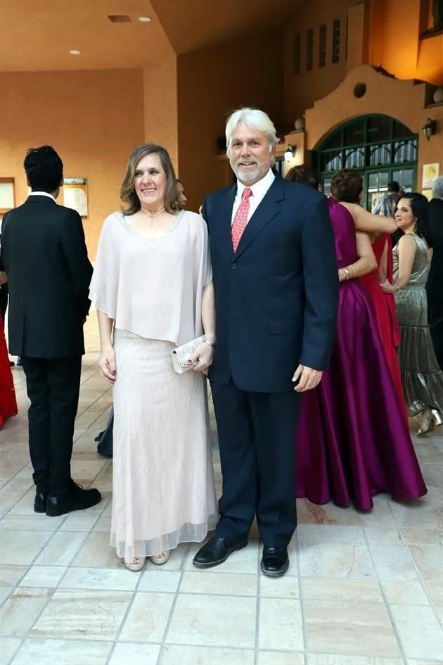 Gabriela Pérez Maldonado de Peón y Álvaro Peón Vega