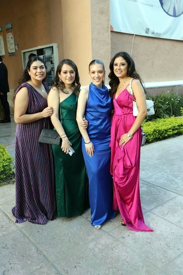 Midori Maradiaga, Martha Gutiérrez, Julissa López y Natalia Rodríguez