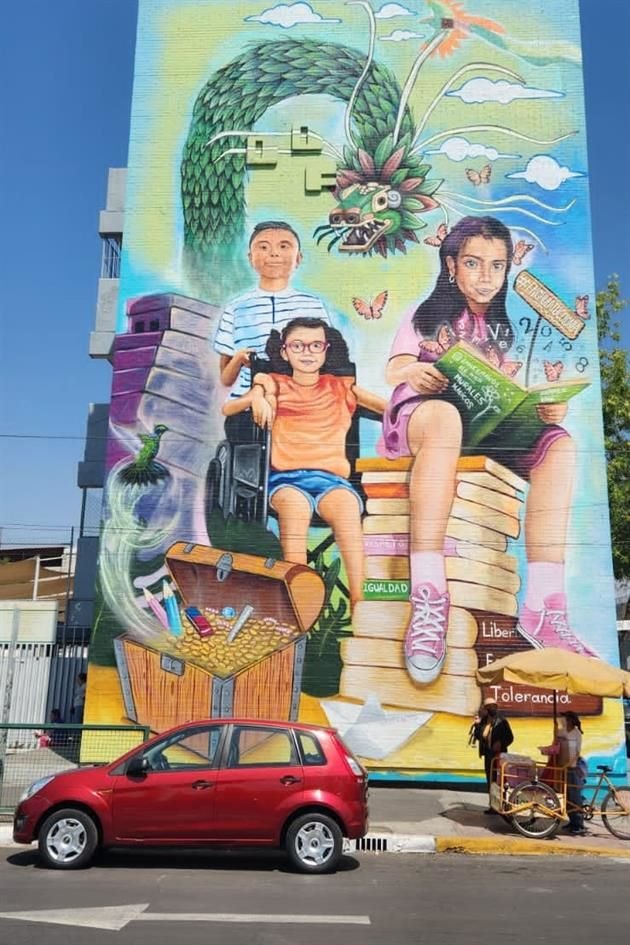 Los murales se pueden encontrar en la primaria 'Arqueles Vela Salvatierra', en Iztacalco.