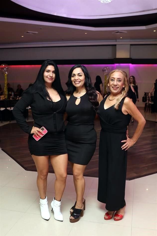 Cristina Meza, Naida Lumbreras y Nelly Bustamante
