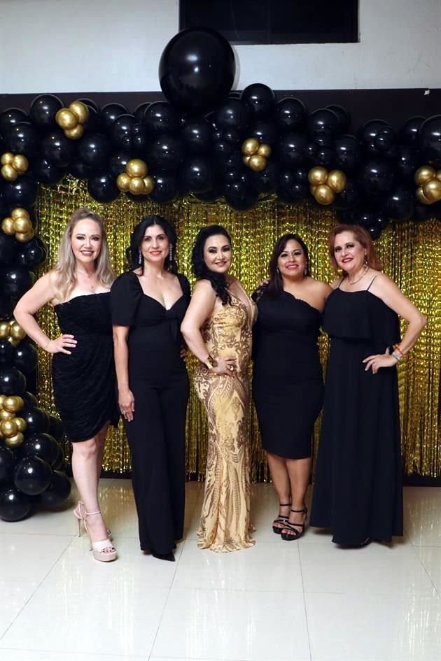 Griselda Cuellar, Claudia Garza de Maldonado,, Magda Ochoa, Patsy Montoya y Naccy Valdez