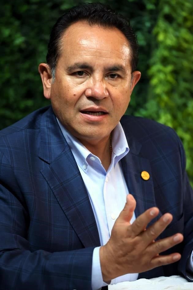 Miguel Ángel Martínez Millán, de Canacar.