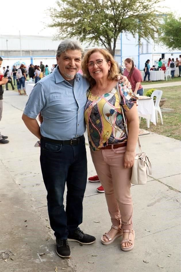 Javier Torres y María de Jesús Hernández