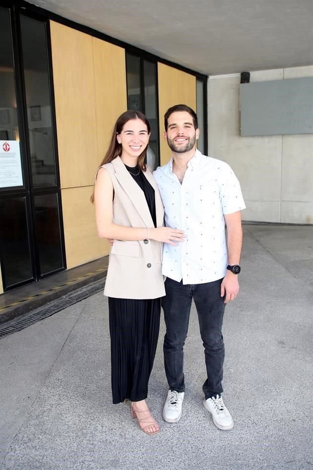 Isabella Ábramo y Rodrigo Marcos