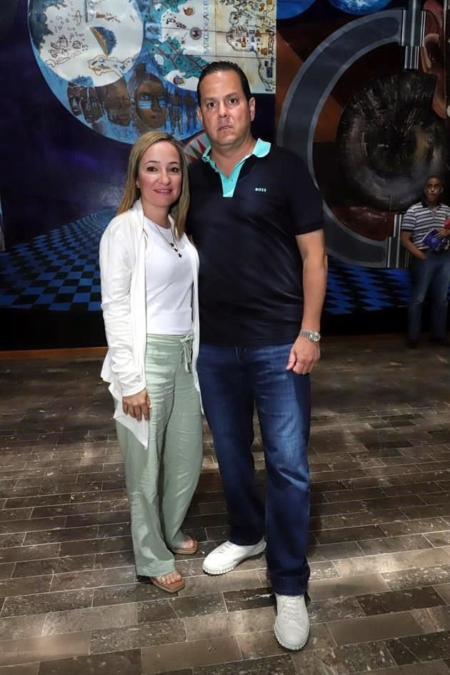 Mayela de Sánchez y César Sánchez