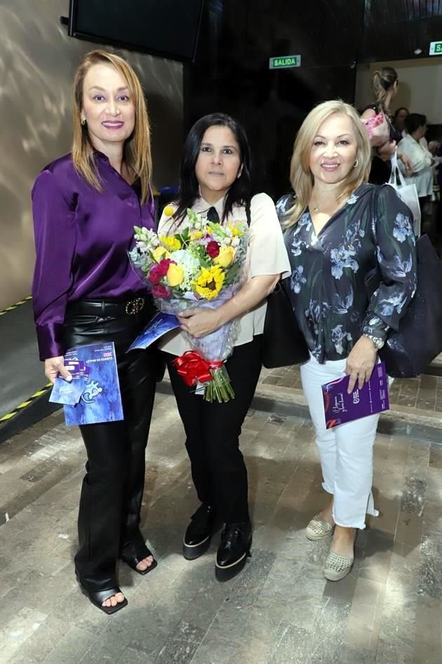 Claudia Alarcón, Claudette Yamallel de Ayala y Carmen de Garza