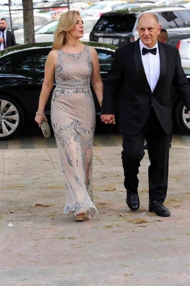 Sofía de Flores y Eugenio Flores