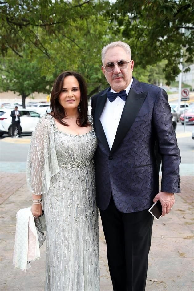 Verónica de Ramírez y Mario Ramírez