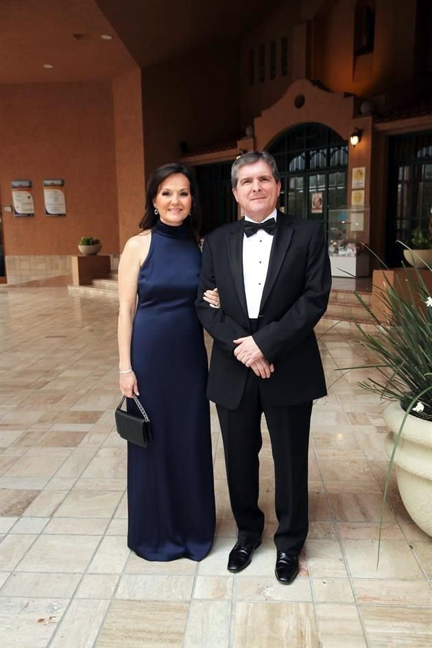 Mónica Escamilla de Lobeira y Eduardo Lobeira