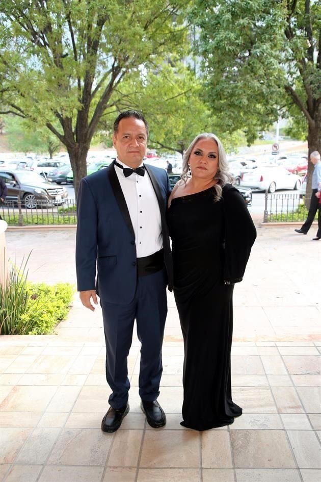 David Martínez García y Nora Guzmán