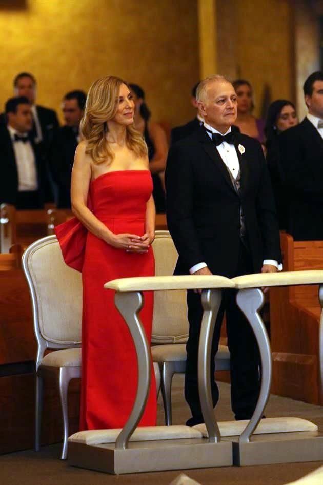 Terina Bustindui de Garza Lagüera y Ricardo Garza Lagüera Garza