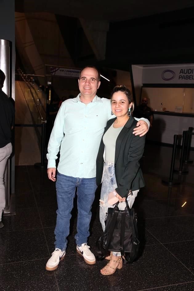 Alexis Rafael Morel y Dayana Machin