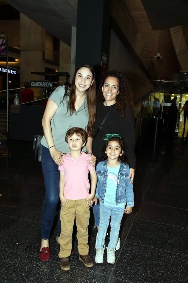 Myriam Palacios, Linda Morales, Miguel Adrián Treviño y Ana Paula Jalomo