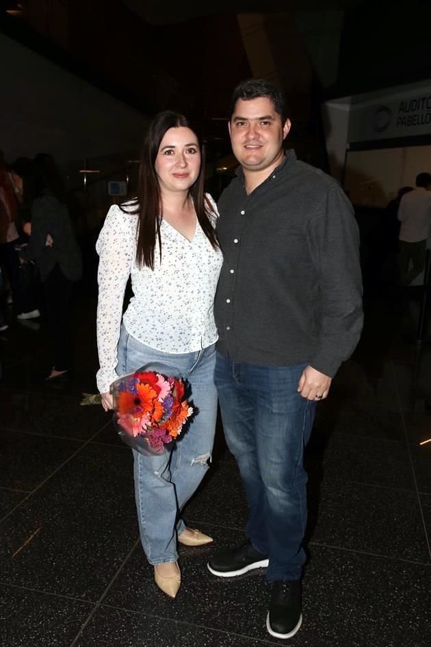 Valeria Villarreal y Erick Santos