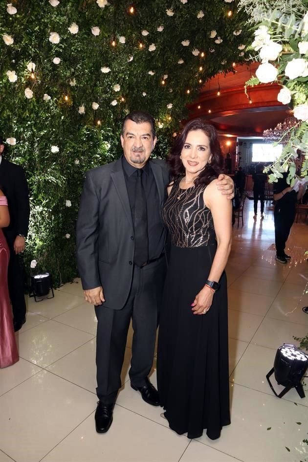 Mario Guajardo y Magdeli Huerta de Guajardo