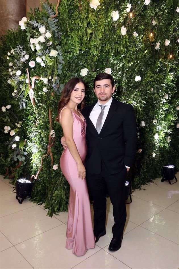 Ivonne Martínez y Óscar Farías