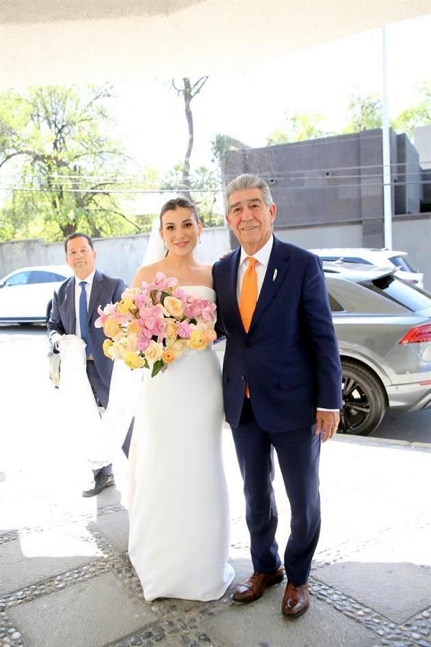 La novia con su papá, Raúl Garza Garza