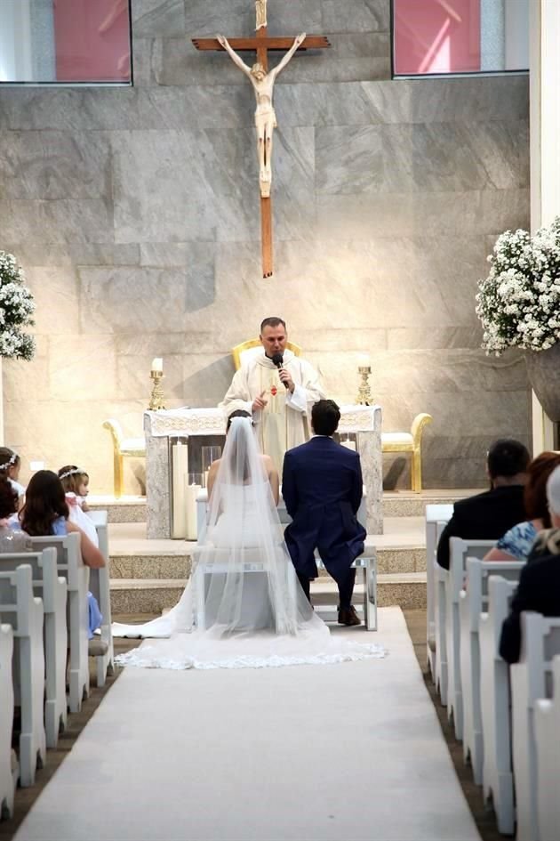 Cordelia Garza Montemayor y Alejandro Kalife Barrera