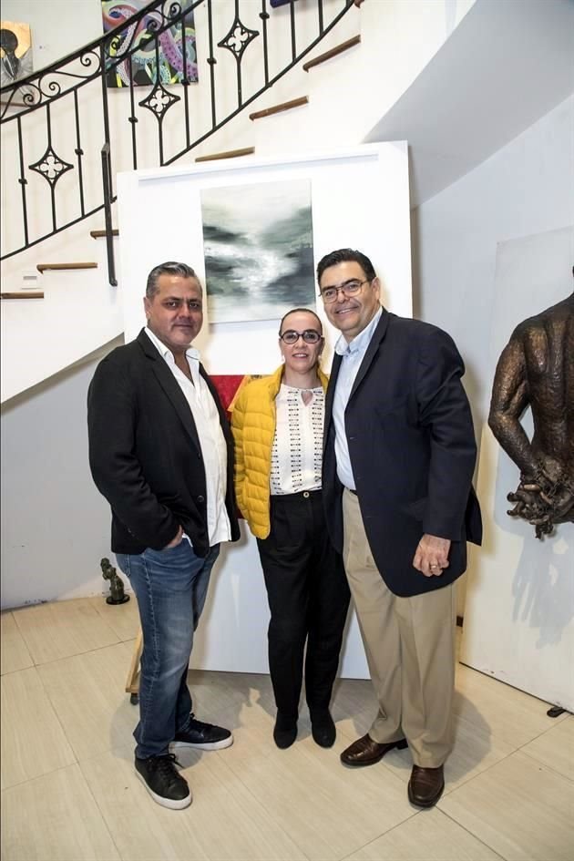 Anuar Peña, Maribel Carrera de Peña, y José Carlos Peña