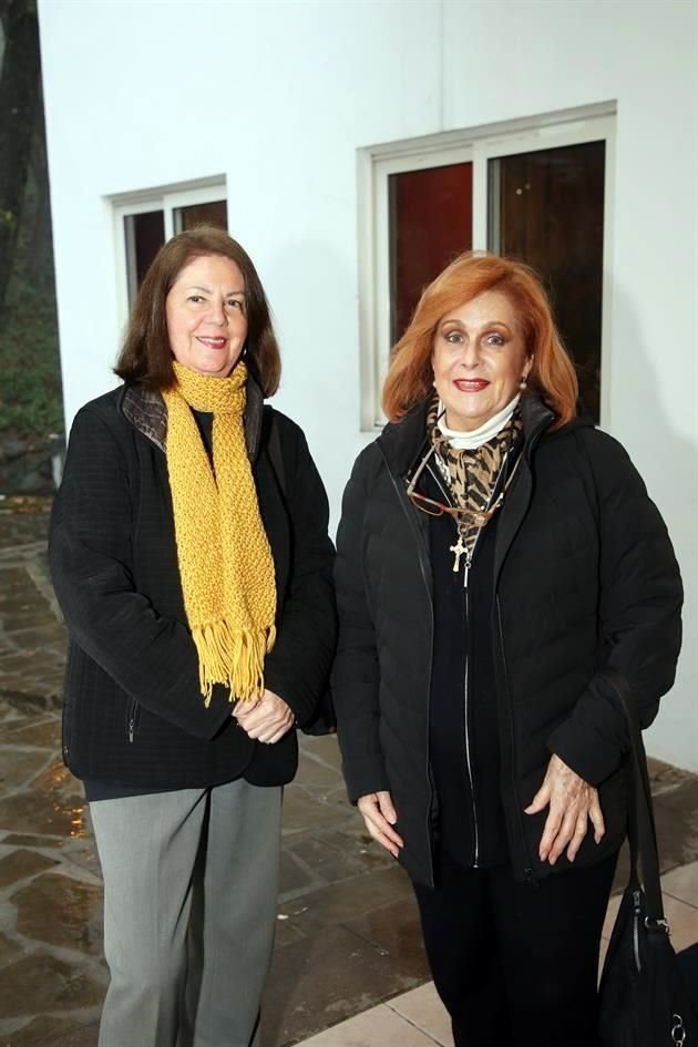 Chacha Díaz de Sánchez y María Guadalupe Campuzano