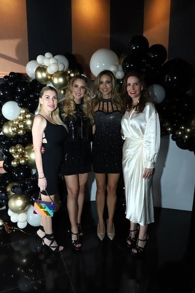 Roberta Barrera, Eva Pimentel, Adriana Franco de Saide y Mónica Martínez de De la Garza