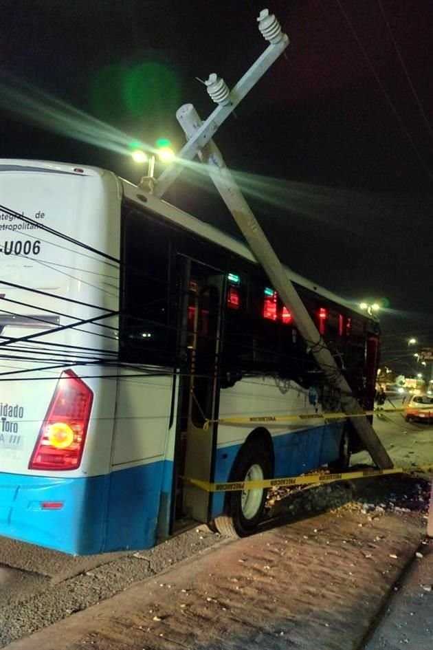 El accidente se reportó en el cruce de la Avenida Diego Díaz de Berlanga y la calle Pascasio Luis de Letona, en la Colonia Fomerrey 34.