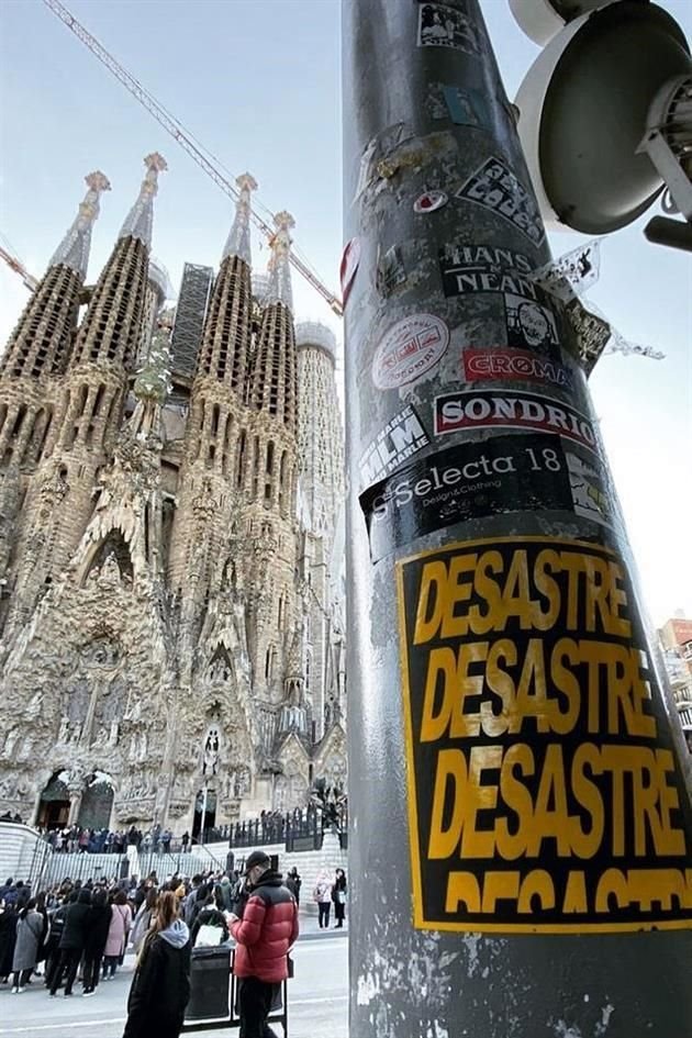Las creaciones del artista anónimo que está detrás de DESASTRE han llegado a diversas partes del mundo.